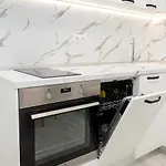 Casa Novara - Relax & Enjoy In By Flat Mаnаger דירה *